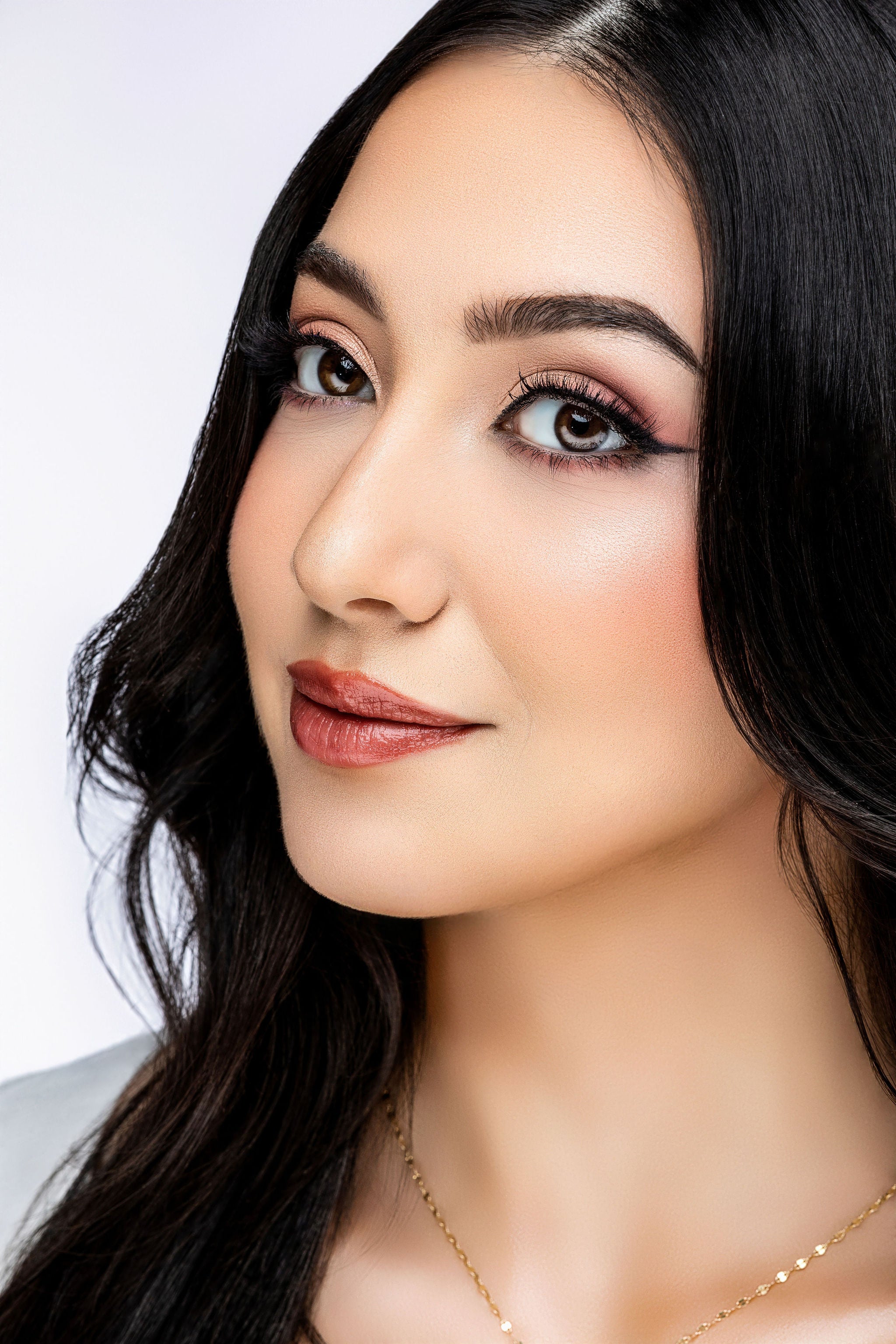 Sheer Illuminating Shine Lipstick | One and Only